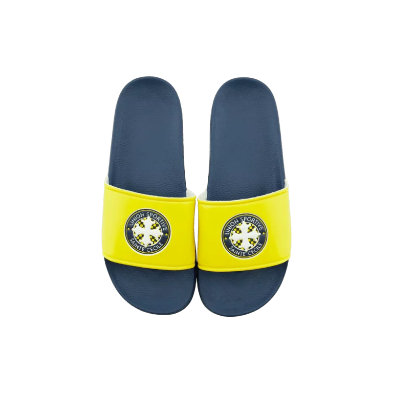 Stilsicher unterwegs: Der Aufstieg der personalisierten Badeschlappen in der modernen Mode